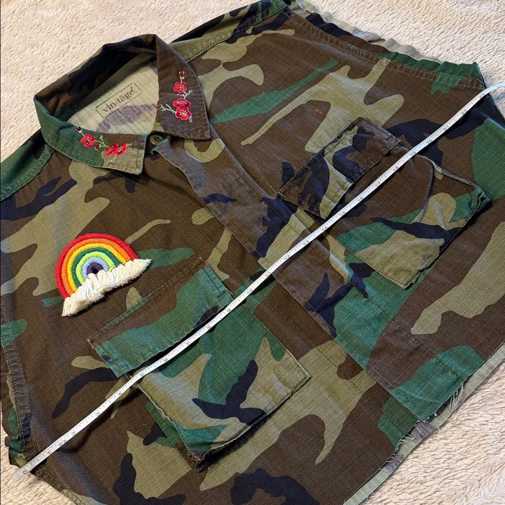 VIN•TAGÉ Custom Camo Vest - Picture 16 of 17